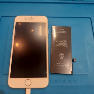 iPhone8 バッテリー交換