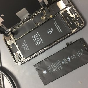 iPhone8 バッテリー交換