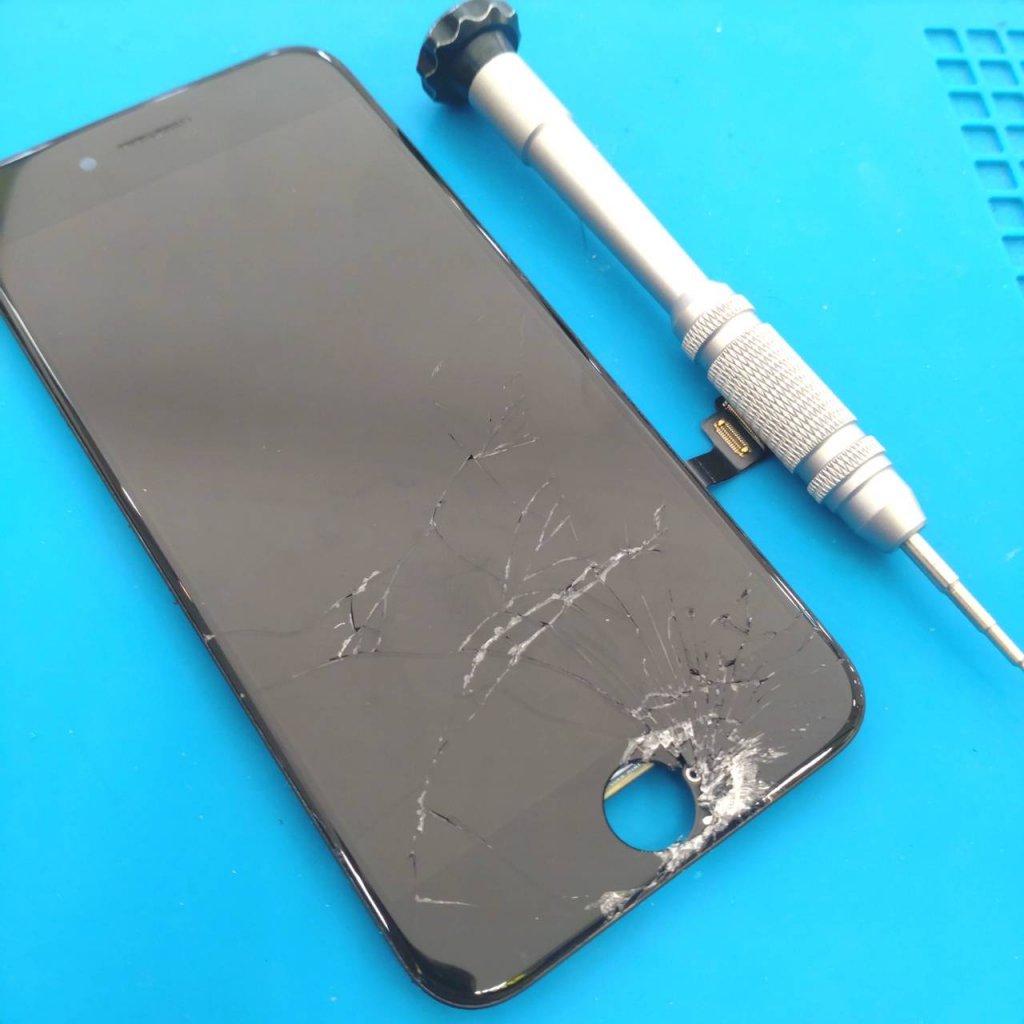 iPhone8 液晶交換修理