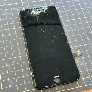 iPhone8 ガラスパネル交換