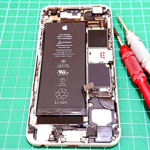 iPhone6S バッテリー交換
