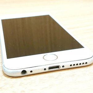 iPhone6 ライトニング修理