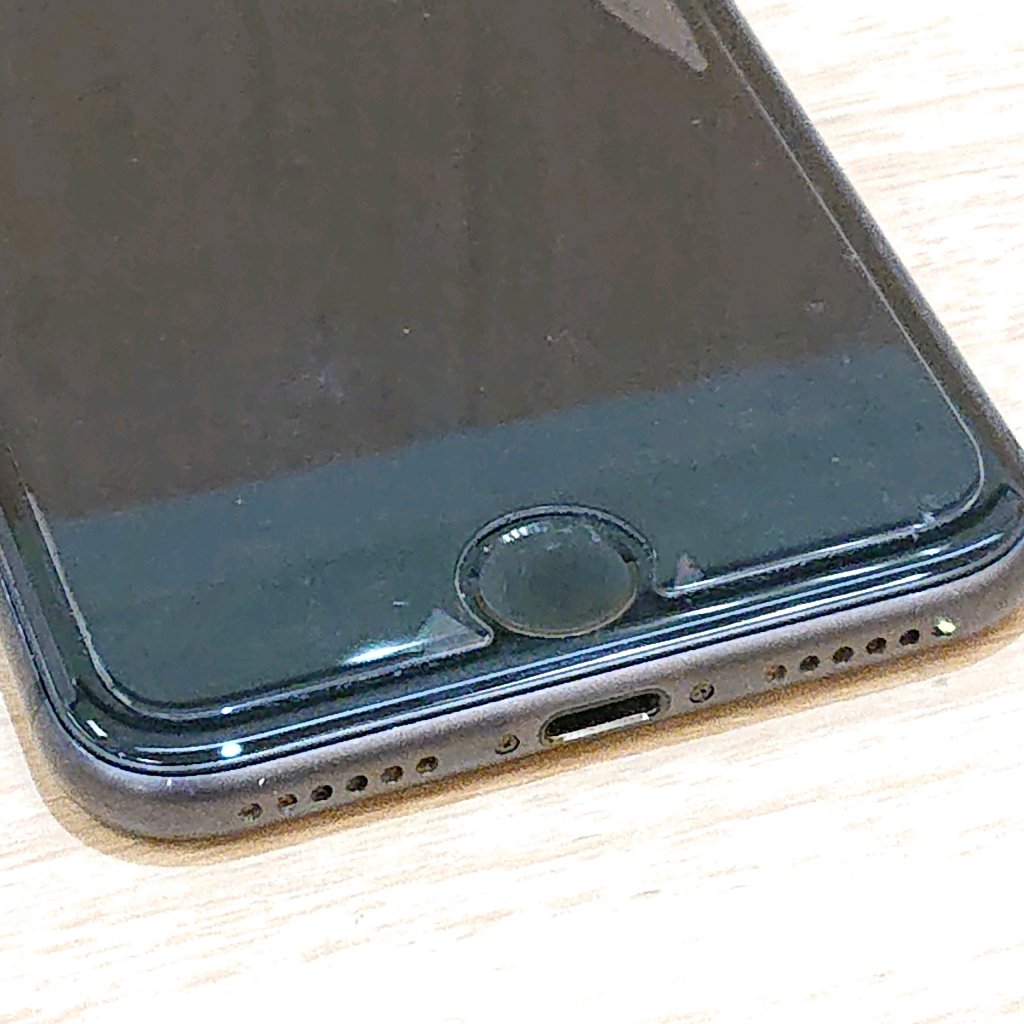 iPhone8 ホームボタン修理