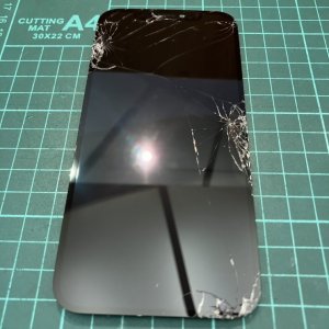 iPhone12Pro フロントパネル交換