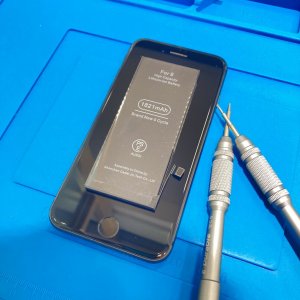 iPhone8 バッテリー交換修理