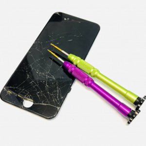 iPhone8 液晶交換修理