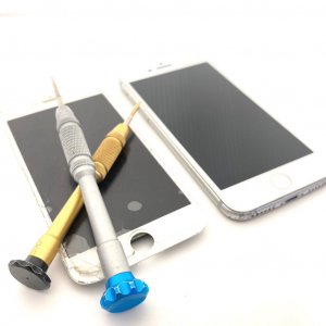 iPhone8液晶交換