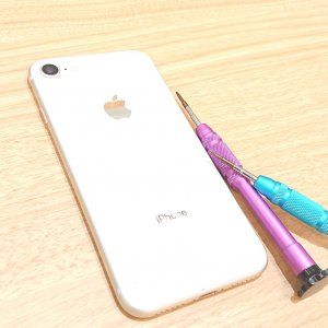 iPhone8 バッテリー交換
