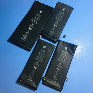 iPhone8・8plus 家族4人分のバッテリー交換→同時修理割引適用‼