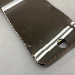 iPhoneSE2 フロントパネル交換