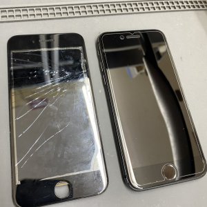 iPhone8　フロントパネル交換