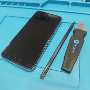 iphoneⅩ　液晶交換