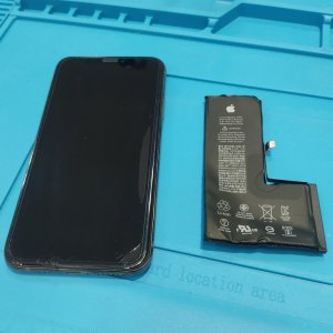 iPhone XS バッテリー交換