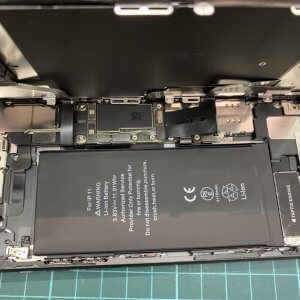 iPhone11　バッテリー交換