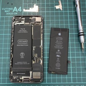 iPhone8　バッテリー交換