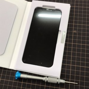 iPhone12 フロントパネル交換