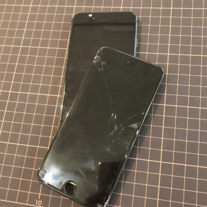 iPhone8 フロントパネル交換