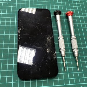 iPhone12 液晶交換