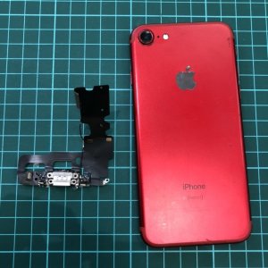 iPhone7 ライトニング交換