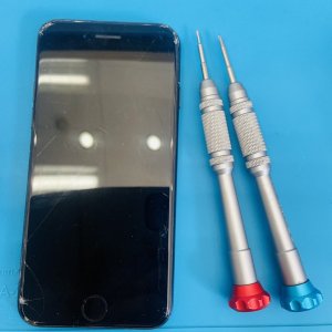 iPhone8 パネル交換