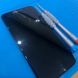 iPhone11 パネル交換