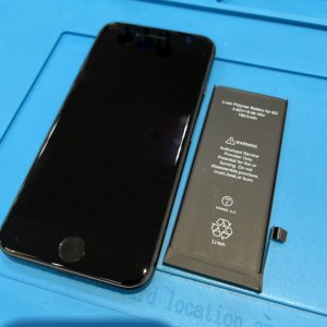 iPhone8　バッテリー交換