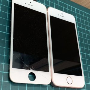 iPhoneSE フロントパネル交換