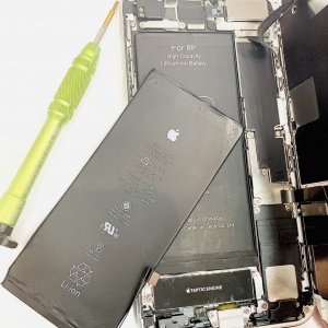 iPhone8Plusu バッテリー交換修理