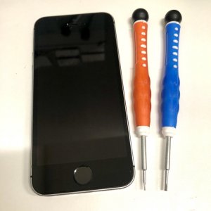 iPhoneSE ガラスパネル交換