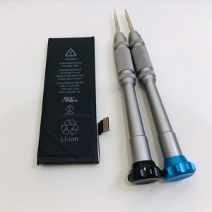 iPhone5S バッテリー交換 急に電源が落ちた… →バッテリーの劣化が原因かもしれません!