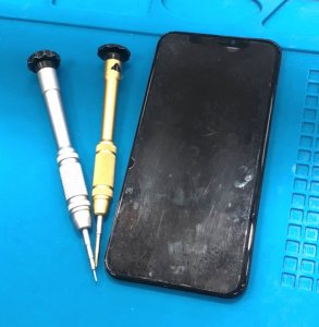 iPhoneXS 液晶交換