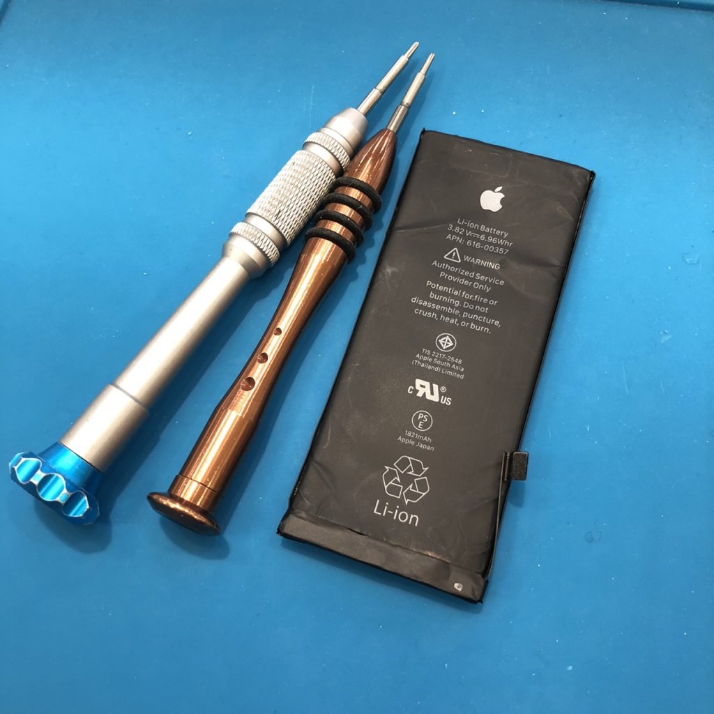 iPhone8 バッテリー交換