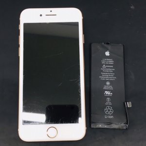 iPhone8 バッテリー交換