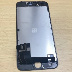 iPhone8 液晶漏れ…→即日修理可能！休憩時間中に修理完了できます！最短15分！