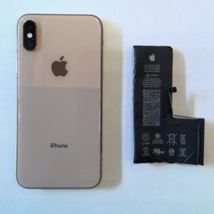 iPhoneXSバッテリー交換