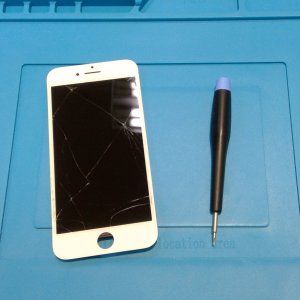 iPhone8　パネル交換