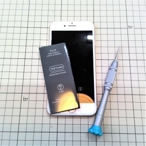 iPhone8 バッテリー交換