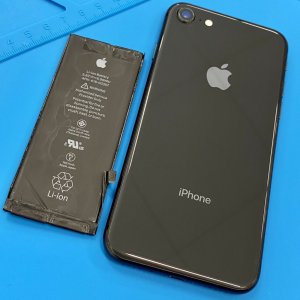 iPhone8 バッテリー交換修理
