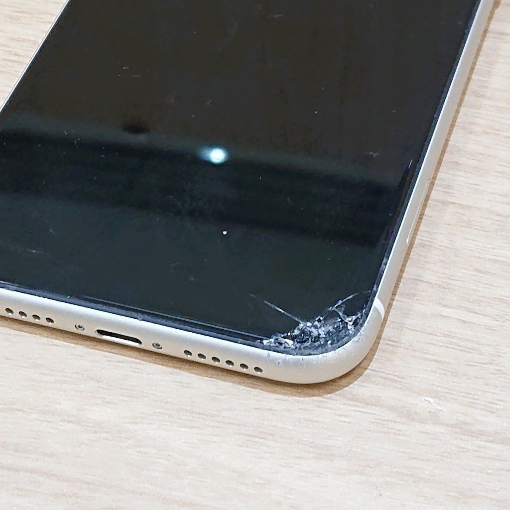 iPhone11 液晶交換
