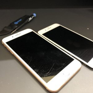 iPhone 8+ 液晶交換