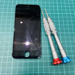 iPhoneSE フロントパネル交換