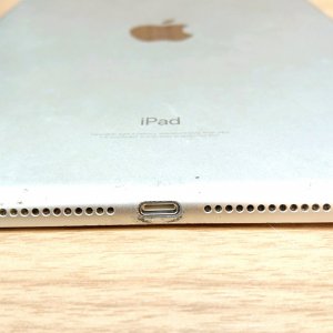 iPad5 ライトニング修理