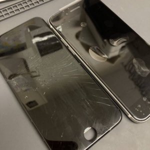 iPhoneSE2 液晶パネル