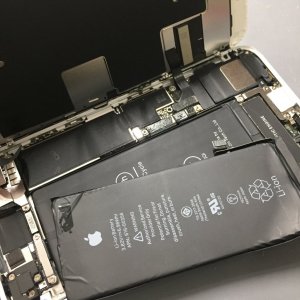 iPhone8 バッテリー交換