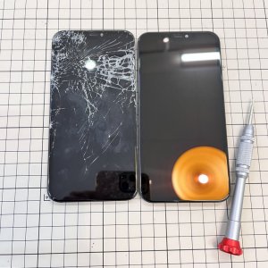 iPhone11 フロントパネル交換