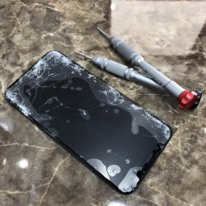 iPhoneXS 液晶交換