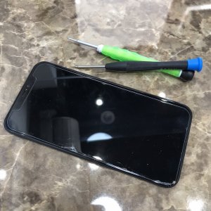 iPhone11 液晶交換