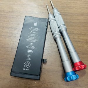 iPhone8 バッテリー交換