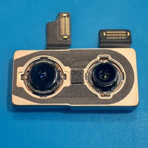 iPhoneXS MAX アウトカメラ交換