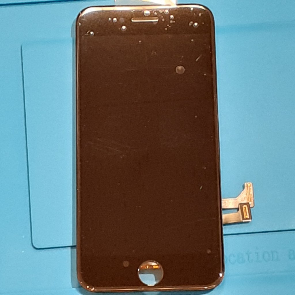 iPhone7 液晶交換